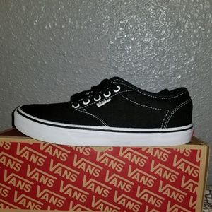 ONE DAY SALE 💁🏻‍♀️🕶Atwood Vans